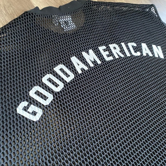 Good American Branded Black Mesh Tee - Picture 5 of 7